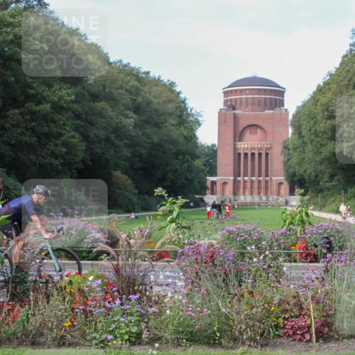 08.09.2024 - Stadtparktriathlon Zöllner http://msf.ph/oto/7018001 08.09.2024 11:59:36 Radfahren 582, 679, 708, 710, 741, 744 meine-sportfotos.de