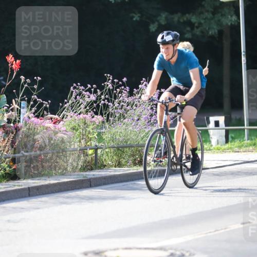08.09.2024 - Stadtparktriathlon Zöllner http://msf.ph/oto/7018031 08.09.2024 10:00:06 Radfahren 222, 230 meine-sportfotos.de