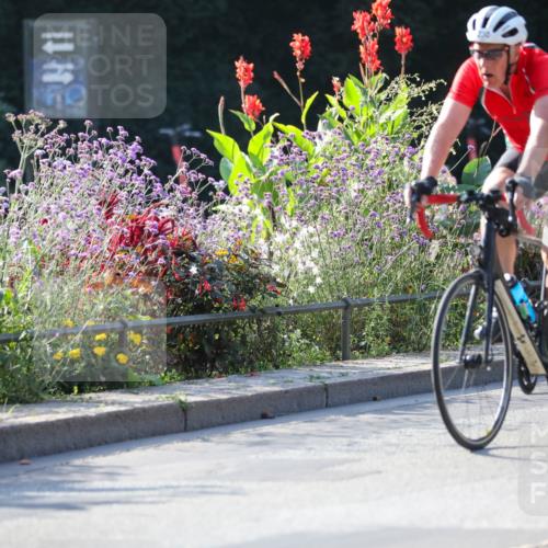 08.09.2024 - Stadtparktriathlon Zöllner http://msf.ph/oto/7018067 08.09.2024 10:00:08 Radfahren 222, 230 meine-sportfotos.de