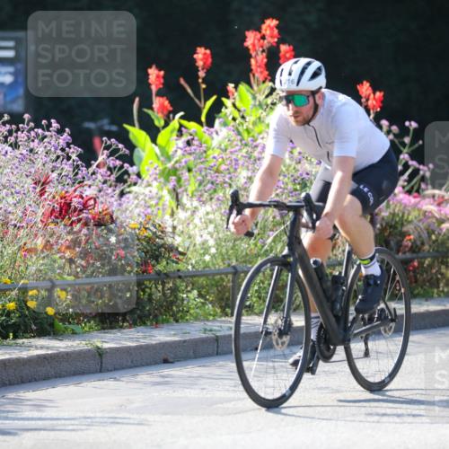 08.09.2024 - Stadtparktriathlon Zöllner http://msf.ph/oto/7018091 08.09.2024 10:00:27 Radfahren 216 meine-sportfotos.de