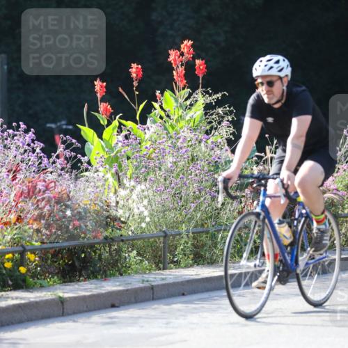08.09.2024 - Stadtparktriathlon Zöllner http://msf.ph/oto/7018108 08.09.2024 10:00:43 Radfahren 220, 255 meine-sportfotos.de