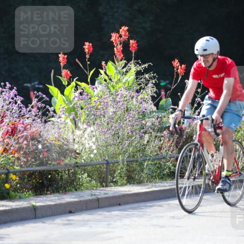 08.09.2024 - Stadtparktriathlon Zöllner http://msf.ph/oto/7018127 08.09.2024 10:00:44 Radfahren 220, 255 meine-sportfotos.de