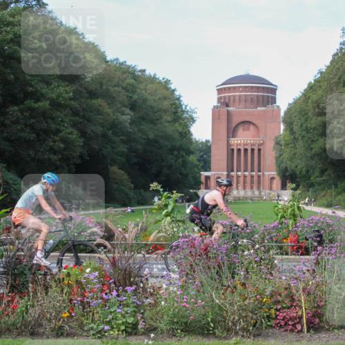 08.09.2024 - Stadtparktriathlon Zöllner http://msf.ph/oto/7018146 08.09.2024 12:00:31 Radfahren 643, 754, 842 meine-sportfotos.de