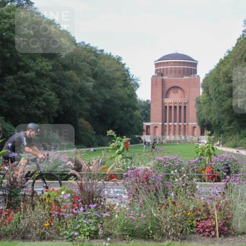 08.09.2024 - Stadtparktriathlon Zöllner http://msf.ph/oto/7018153 08.09.2024 12:00:40 Radfahren 715, 825 meine-sportfotos.de
