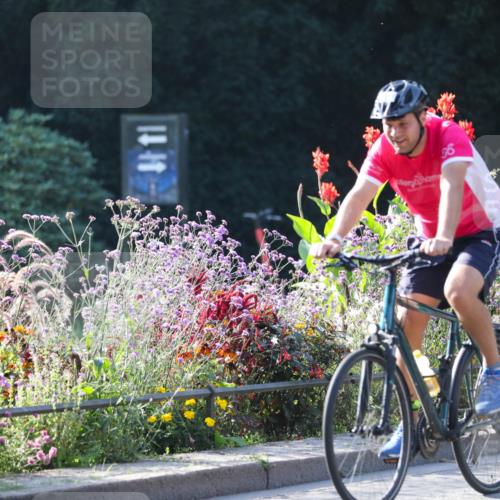 08.09.2024 - Stadtparktriathlon Zöllner http://msf.ph/oto/7018166 08.09.2024 10:01:00 Radfahren 213, 221, 225 meine-sportfotos.de