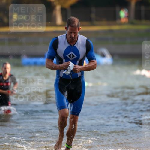 08.09.2024 - Stadtparktriathlon Michael Strokosch http://msf.ph/oto/7018185 08.09.2024 08:58:10 Schwimmen 102, 158 meine-sportfotos.de