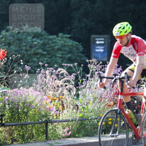 08.09.2024 - Stadtparktriathlon Zöllner http://msf.ph/oto/7018202 08.09.2024 10:01:03 Radfahren 213, 221, 225 meine-sportfotos.de