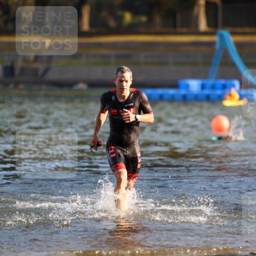 08.09.2024 - Stadtparktriathlon Michael Strokosch http://msf.ph/oto/7018227 08.09.2024 08:58:13 Schwimmen 102, 158 meine-sportfotos.de