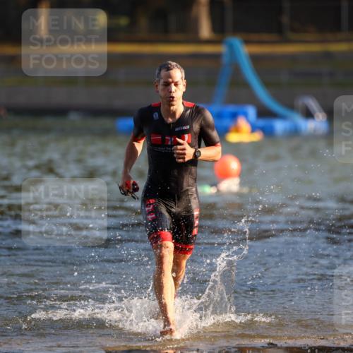 08.09.2024 - Stadtparktriathlon Michael Strokosch http://msf.ph/oto/7018281 08.09.2024 08:58:15 Schwimmen 158 meine-sportfotos.de
