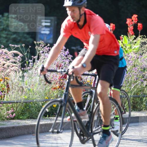 08.09.2024 - Stadtparktriathlon Zöllner http://msf.ph/oto/7018328 08.09.2024 10:01:35 Radfahren 186, 192, 195, 237, 244 meine-sportfotos.de