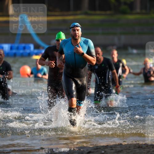 08.09.2024 - Stadtparktriathlon Michael Strokosch http://msf.ph/oto/7018378 08.09.2024 08:58:34 Schwimmen 90, 91, 92, 93, 105, 108, 112, 120, 123, 125 meine-sportfotos.de