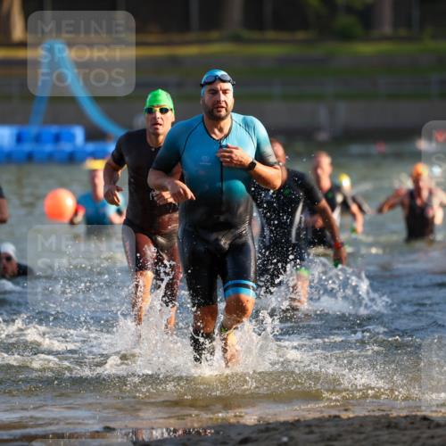 08.09.2024 - Stadtparktriathlon Michael Strokosch http://msf.ph/oto/7018389 08.09.2024 08:58:34 Schwimmen 90, 91, 92, 93, 105, 108, 112, 120, 123, 125 meine-sportfotos.de
