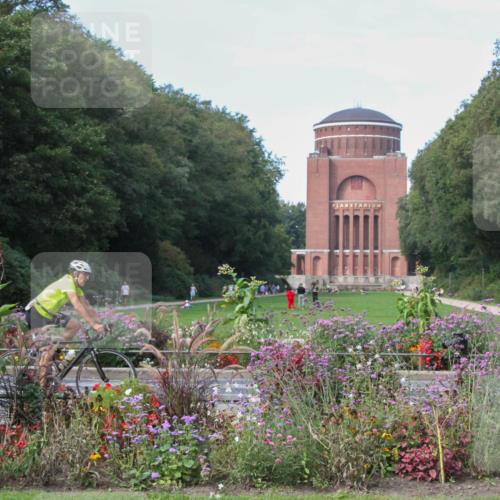 08.09.2024 - Stadtparktriathlon Zöllner http://msf.ph/oto/7018405 08.09.2024 12:03:12 Radfahren 738, 761 meine-sportfotos.de