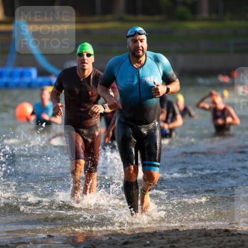 08.09.2024 - Stadtparktriathlon Michael Strokosch http://msf.ph/oto/7018410 08.09.2024 08:58:35 Schwimmen 90, 91, 92, 93, 105, 108, 112, 120, 123, 125 meine-sportfotos.de