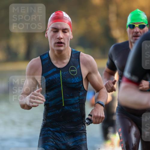 08.09.2024 - Stadtparktriathlon Michael Strokosch http://msf.ph/oto/7018481 08.09.2024 08:58:39 Schwimmen 90, 91, 92, 93, 98, 105, 108, 112, 120, 123, 125, 127 meine-sportfotos.de