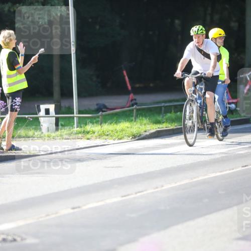 08.09.2024 - Stadtparktriathlon Zöllner http://msf.ph/oto/7018485 08.09.2024 10:02:11 Radfahren 182, 196, 247, 252, 254 meine-sportfotos.de