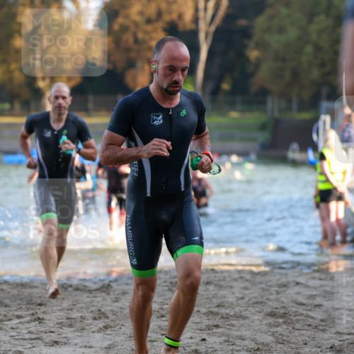 08.09.2024 - Stadtparktriathlon Michael Strokosch http://msf.ph/oto/7018507 08.09.2024 08:58:41 Schwimmen 90, 91, 92, 93, 98, 105, 110, 112, 120, 125, 127 meine-sportfotos.de