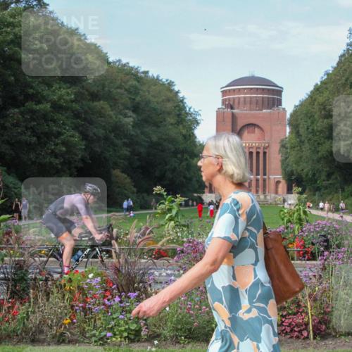 08.09.2024 - Stadtparktriathlon Zöllner http://msf.ph/oto/7018521 08.09.2024 12:04:44 Radfahren 828 meine-sportfotos.de