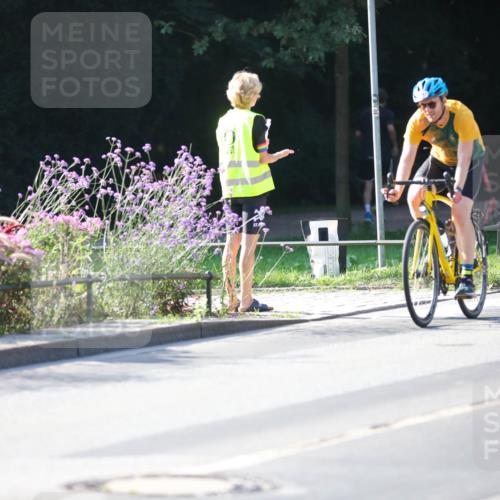 08.09.2024 - Stadtparktriathlon Zöllner http://msf.ph/oto/7018527 08.09.2024 10:02:17 Radfahren 182, 247, 252 meine-sportfotos.de
