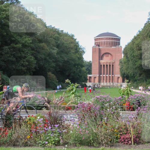 08.09.2024 - Stadtparktriathlon Zöllner http://msf.ph/oto/7018534 08.09.2024 12:04:51 Radfahren 705, 739, 750, 779 meine-sportfotos.de