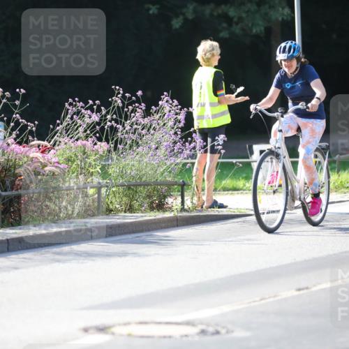 08.09.2024 - Stadtparktriathlon Zöllner http://msf.ph/oto/7018545 08.09.2024 10:02:20 Radfahren 182, 247, 252 meine-sportfotos.de