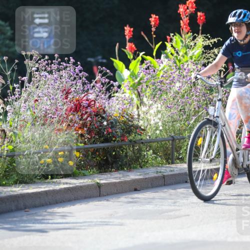 08.09.2024 - Stadtparktriathlon Zöllner http://msf.ph/oto/7018551 08.09.2024 10:02:21 Radfahren 182, 247, 252 meine-sportfotos.de