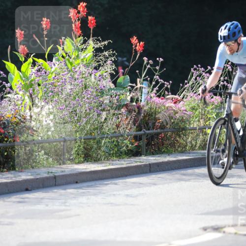 08.09.2024 - Stadtparktriathlon Zöllner http://msf.ph/oto/7018593 08.09.2024 10:03:06 Radfahren 183, 199, 210, 219, 248, 251 meine-sportfotos.de