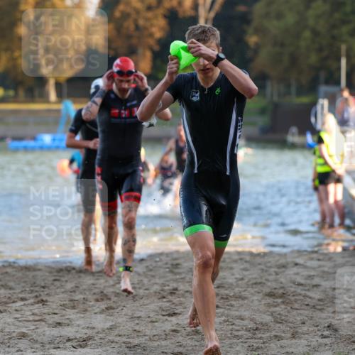 08.09.2024 - Stadtparktriathlon Michael Strokosch http://msf.ph/oto/7018594 08.09.2024 08:58:45 Schwimmen 91, 92, 93, 98, 110, 112, 120, 127 meine-sportfotos.de