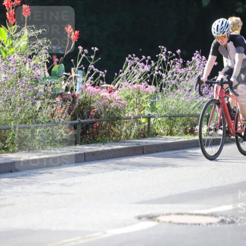 08.09.2024 - Stadtparktriathlon Zöllner http://msf.ph/oto/7018617 08.09.2024 10:03:08 Radfahren 183, 199, 210, 219, 248, 251 meine-sportfotos.de