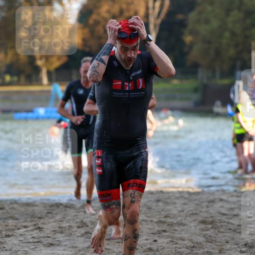 08.09.2024 - Stadtparktriathlon Michael Strokosch http://msf.ph/oto/7018625 08.09.2024 08:58:46 Schwimmen 92, 93, 98, 110, 112, 115, 120, 127 meine-sportfotos.de