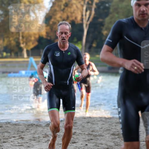 08.09.2024 - Stadtparktriathlon Michael Strokosch http://msf.ph/oto/7018654 08.09.2024 08:58:48 Schwimmen 93, 98, 110, 112, 115, 120, 127 meine-sportfotos.de