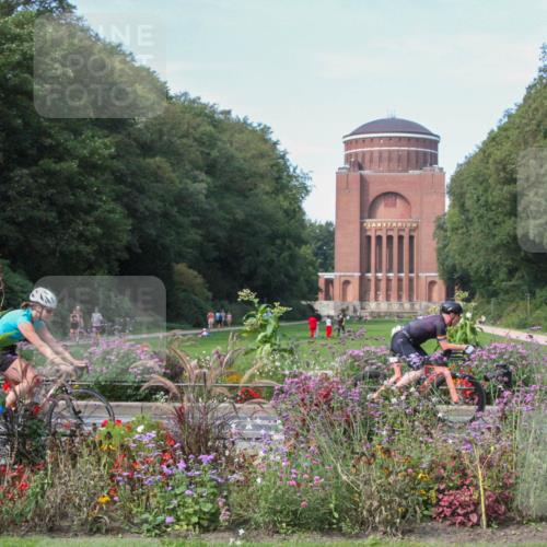 08.09.2024 - Stadtparktriathlon Zöllner http://msf.ph/oto/7018673 08.09.2024 12:05:29 Radfahren 658, 680, 694, 749, 758, 777, 798 meine-sportfotos.de