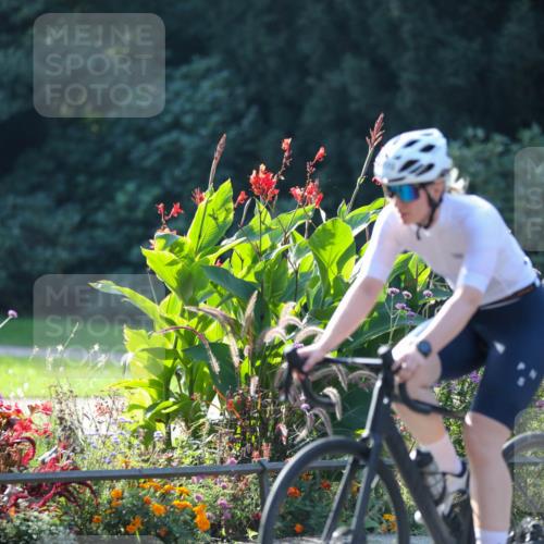 08.09.2024 - Stadtparktriathlon Zöllner http://msf.ph/oto/7018694 08.09.2024 10:06:56 Radfahren 188, 216, 256, 262 meine-sportfotos.de