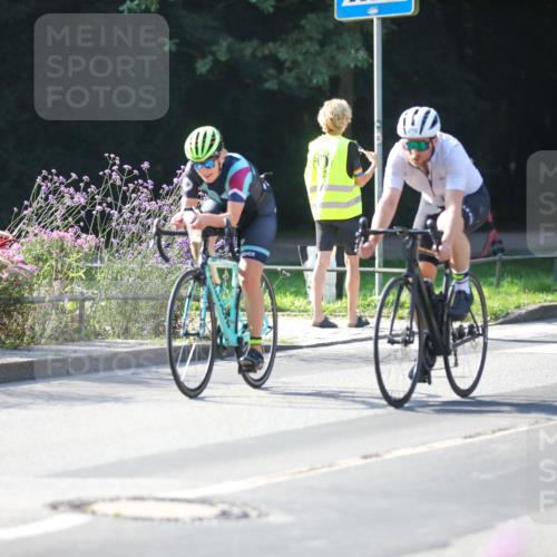 08.09.2024 - Stadtparktriathlon Zöllner http://msf.ph/oto/7018734 08.09.2024 10:07:07 Radfahren 215, 216, 230, 256, 261, 262 meine-sportfotos.de