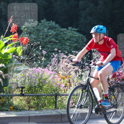 08.09.2024 - Stadtparktriathlon Zöllner http://msf.ph/oto/7018763 08.09.2024 10:07:12 Radfahren 215, 230, 261 meine-sportfotos.de