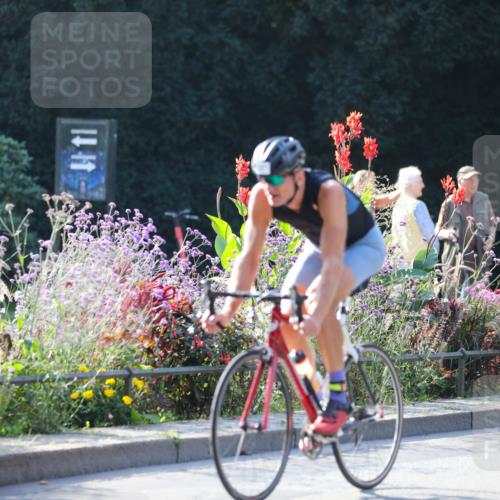 08.09.2024 - Stadtparktriathlon Zöllner http://msf.ph/oto/7018808 08.09.2024 10:07:24 Radfahren 221, 250, 259 meine-sportfotos.de
