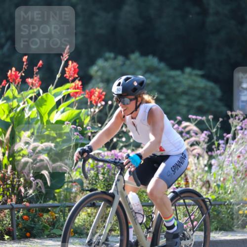 08.09.2024 - Stadtparktriathlon Zöllner http://msf.ph/oto/7018817 08.09.2024 10:07:36 Radfahren 204, 243, 250, 259 meine-sportfotos.de