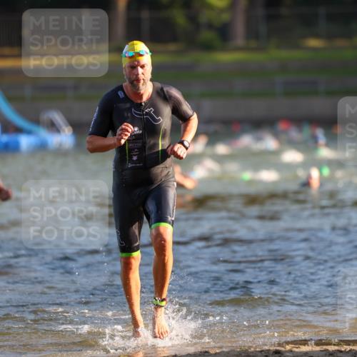 08.09.2024 - Stadtparktriathlon Michael Strokosch http://msf.ph/oto/7018830 08.09.2024 08:58:57 Schwimmen 104, 115 meine-sportfotos.de