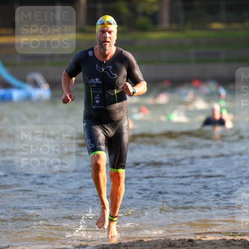 08.09.2024 - Stadtparktriathlon Michael Strokosch http://msf.ph/oto/7018836 08.09.2024 08:58:57 Schwimmen 104, 115 meine-sportfotos.de
