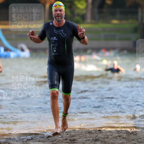 08.09.2024 - Stadtparktriathlon Michael Strokosch http://msf.ph/oto/7018861 08.09.2024 08:58:58 Schwimmen 104, 115 meine-sportfotos.de