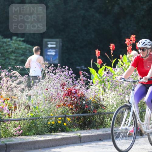 08.09.2024 - Stadtparktriathlon Zöllner http://msf.ph/oto/7018903 08.09.2024 10:08:05 Radfahren 233 meine-sportfotos.de