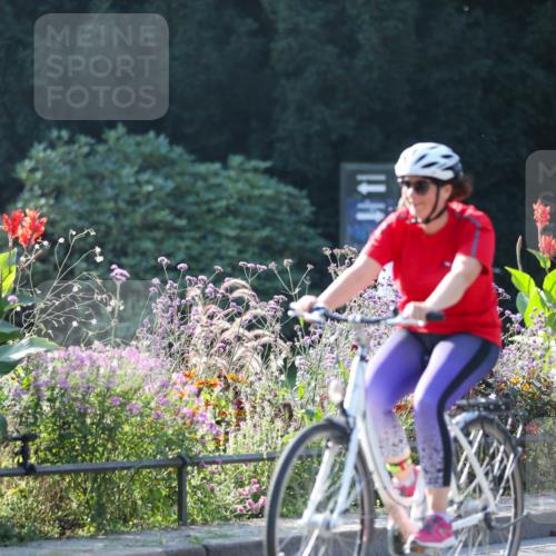 08.09.2024 - Stadtparktriathlon Zöllner http://msf.ph/oto/7018911 08.09.2024 10:08:05 Radfahren 233 meine-sportfotos.de