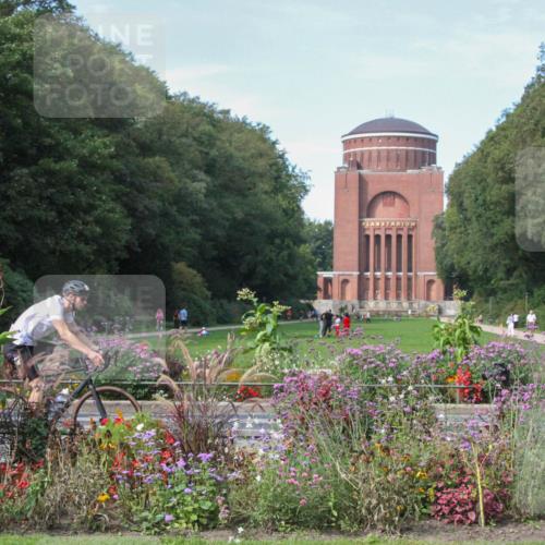 08.09.2024 - Stadtparktriathlon Zöllner http://msf.ph/oto/7018922 08.09.2024 12:06:49 Radfahren 667, 701, 702, 731, 737, 741, 820 meine-sportfotos.de