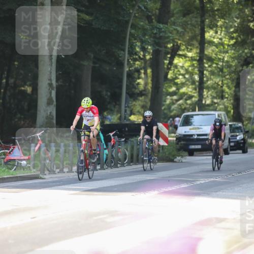 08.09.2024 - Stadtparktriathlon Zöllner http://msf.ph/oto/7018928 08.09.2024 10:08:33 Radfahren 205, 225, 228, 229, 238, 255 meine-sportfotos.de