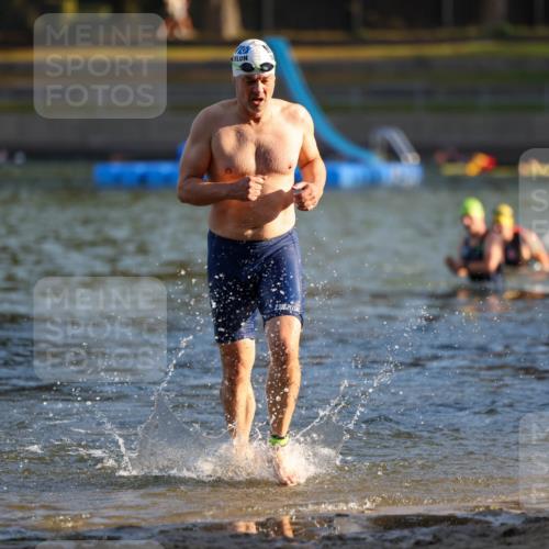 08.09.2024 - Stadtparktriathlon Michael Strokosch http://msf.ph/oto/7018931 08.09.2024 08:59:03 Schwimmen 104 meine-sportfotos.de