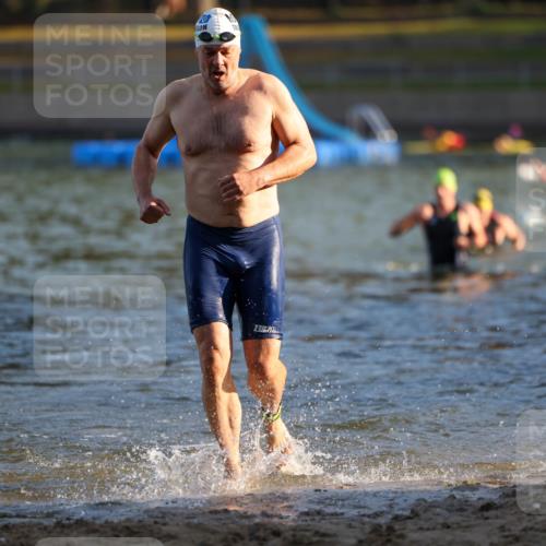 08.09.2024 - Stadtparktriathlon Michael Strokosch http://msf.ph/oto/7018955 08.09.2024 08:59:03 Schwimmen 104 meine-sportfotos.de