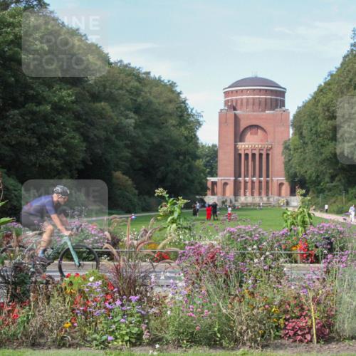 08.09.2024 - Stadtparktriathlon Zöllner http://msf.ph/oto/7018961 08.09.2024 12:07:02 Radfahren 572, 676, 679, 684, 845 meine-sportfotos.de