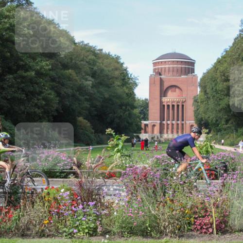 08.09.2024 - Stadtparktriathlon Zöllner http://msf.ph/oto/7018965 08.09.2024 12:07:03 Radfahren 572, 676, 679, 845 meine-sportfotos.de