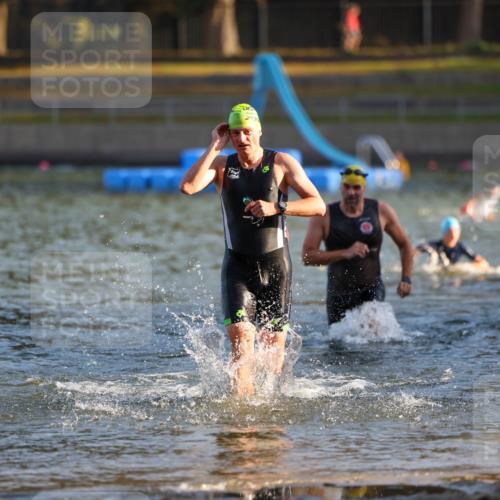 08.09.2024 - Stadtparktriathlon Michael Strokosch http://msf.ph/oto/7019010 08.09.2024 08:59:13 Schwimmen 94, 97, 109, 119 meine-sportfotos.de
