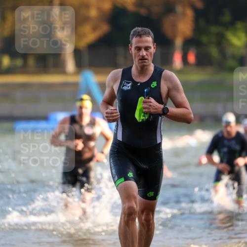 08.09.2024 - Stadtparktriathlon Michael Strokosch http://msf.ph/oto/7019093 08.09.2024 08:59:17 Schwimmen 94, 97, 109, 113, 117, 119, 128 meine-sportfotos.de
